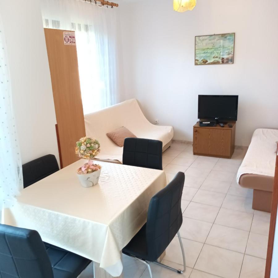 Apartments Bilo Near Primošten المظهر الخارجي الصورة
