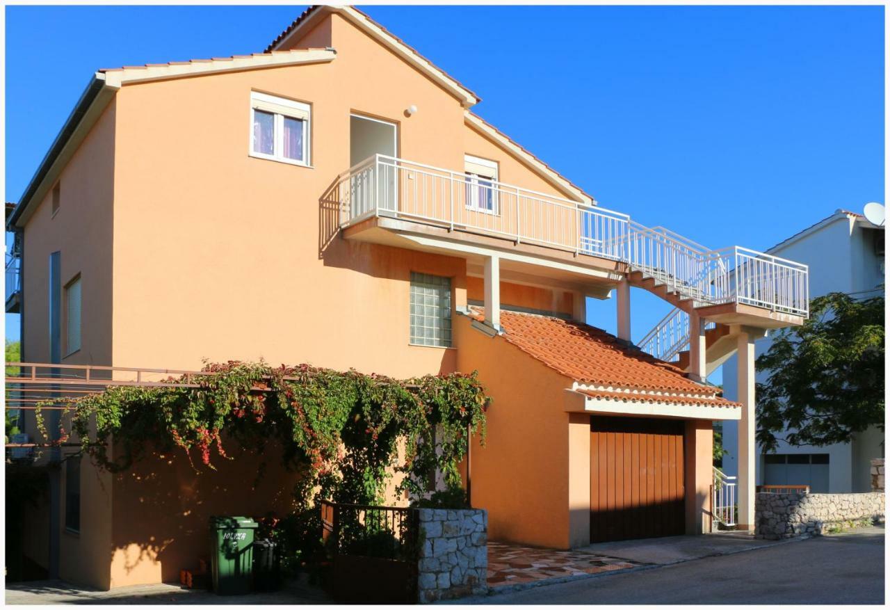 Apartments Bilo Near Primošten المظهر الخارجي الصورة